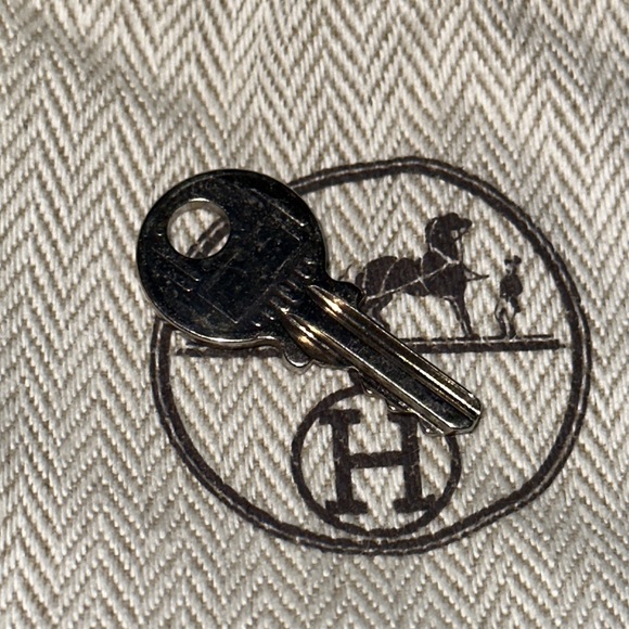 Hermes Kelly birkin lock key palladium 120 - Picture 3 of 3